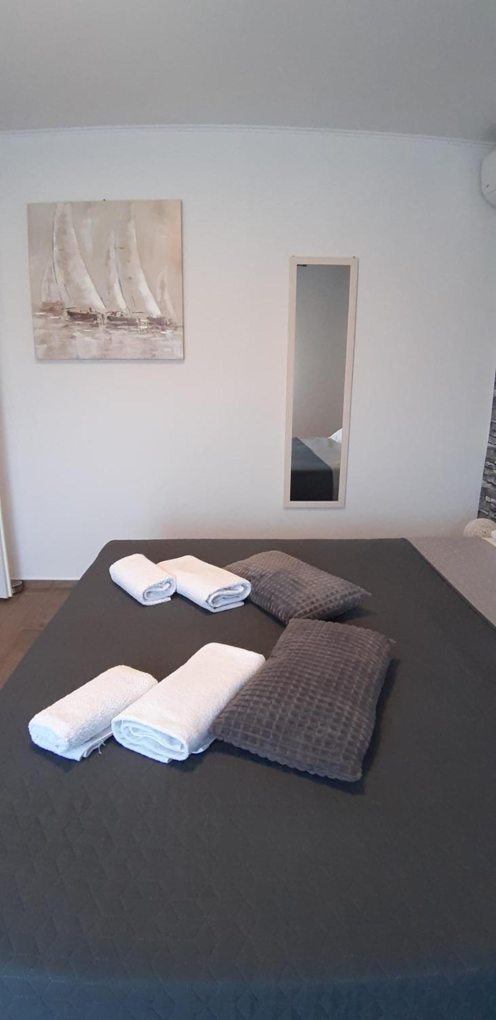 Plomin Sky&Bay Apartment ภายนอก รูปภาพ